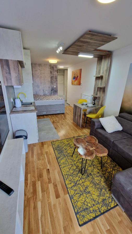 Xyz-osijek Apartment *